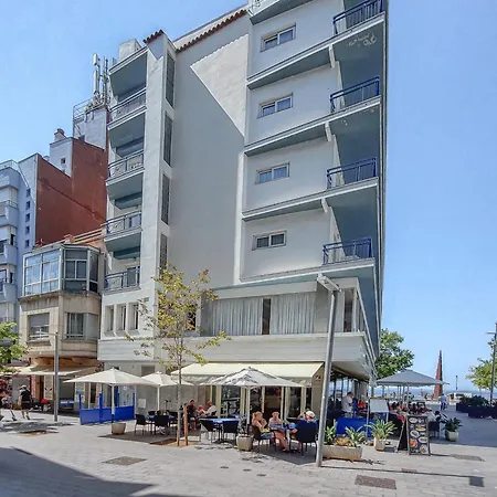 Apartment Pretty With Terrace